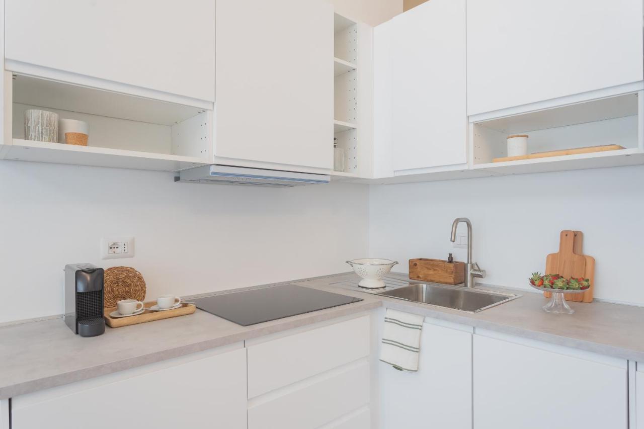 A Step From The Dome Apartment By Rent All Como Exterior foto