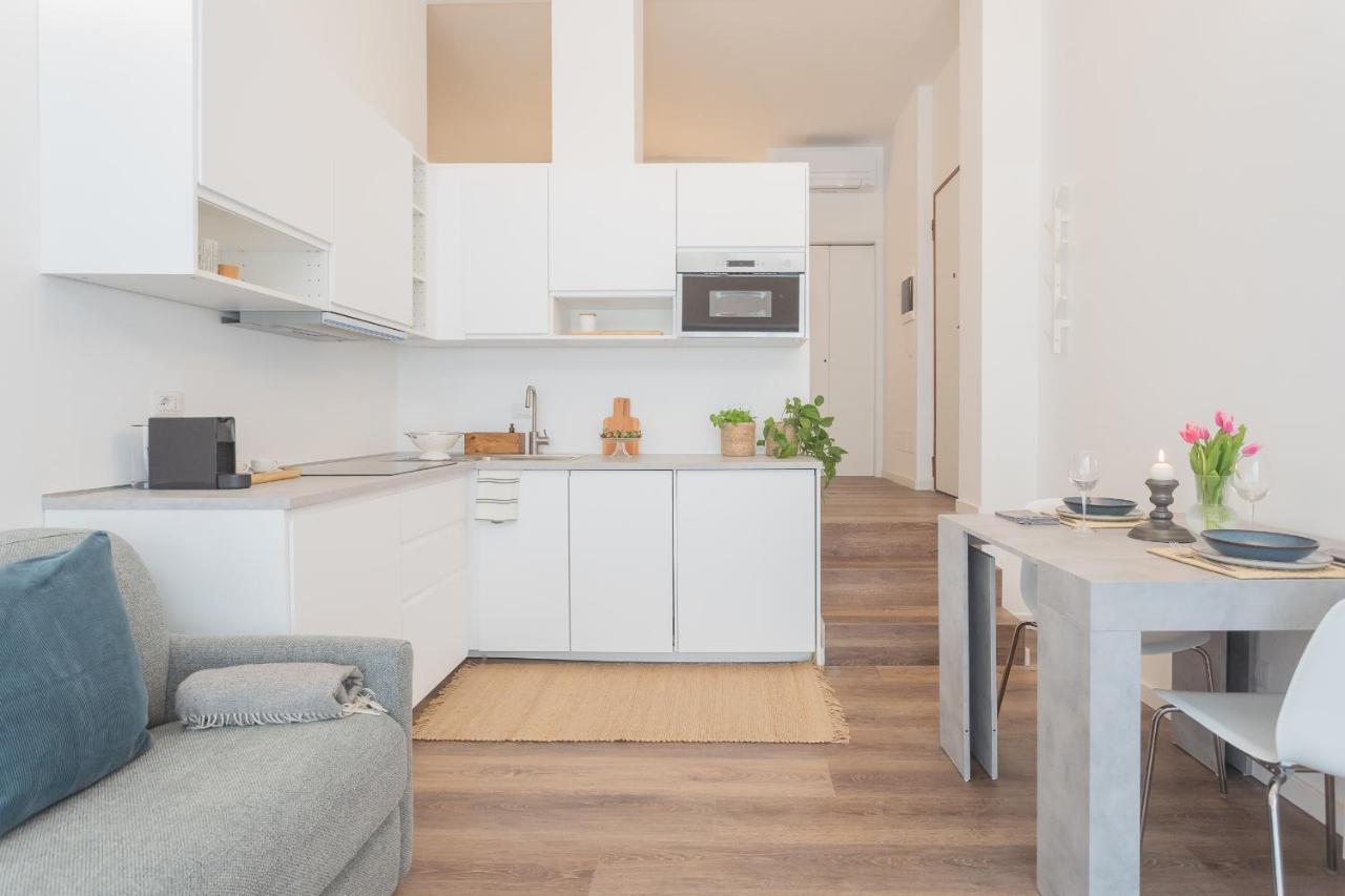 A Step From The Dome Apartment By Rent All Como Exterior foto